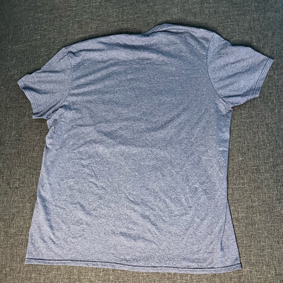 Marvel captain America shirt - Picture 2 of 3